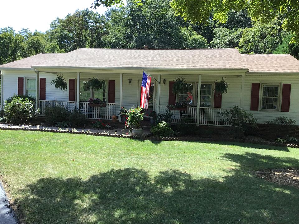 1st image of 3102 Garst Cabin Dr