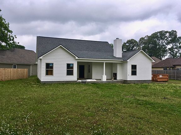 3rd image of 103 Lombard Dr