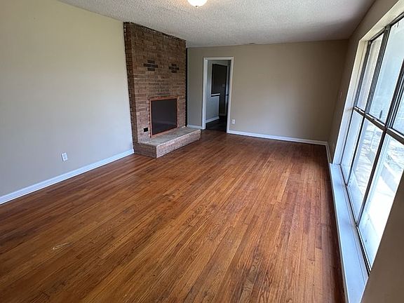 2nd image of 1801 Rankin St