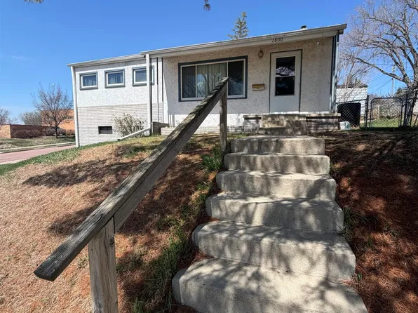 1800 E 13th St, Sioux Falls, SD 57103