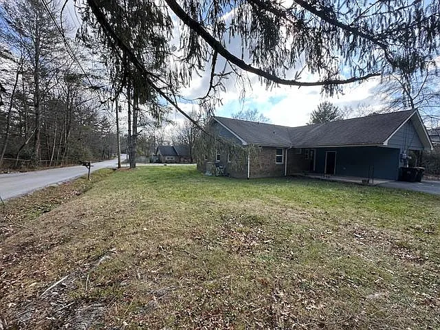 1317 Brockton Dr — Photo 17