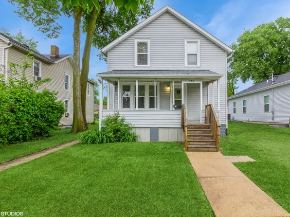 738 N View St, Aurora, IL 60506