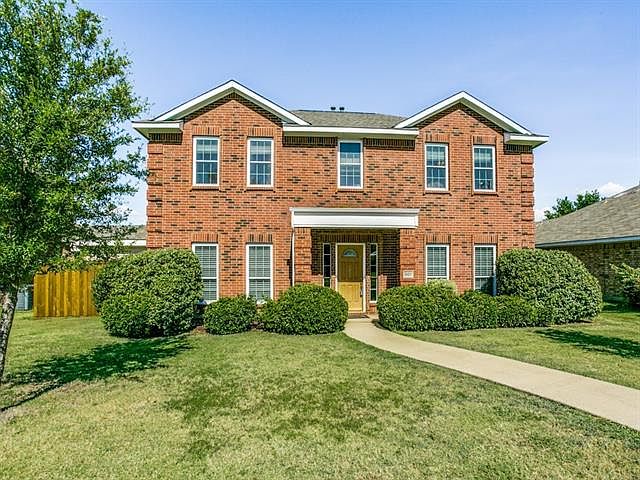 1st image of 1107 Hall Dr