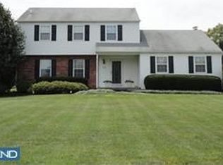 22 Berkley Dr, Downingtown, PA 19335