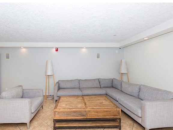 3rd image of 5260 Bellingham Ave APT 307