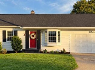 1614 Crestmont Cir, Fairmont, WV 26554