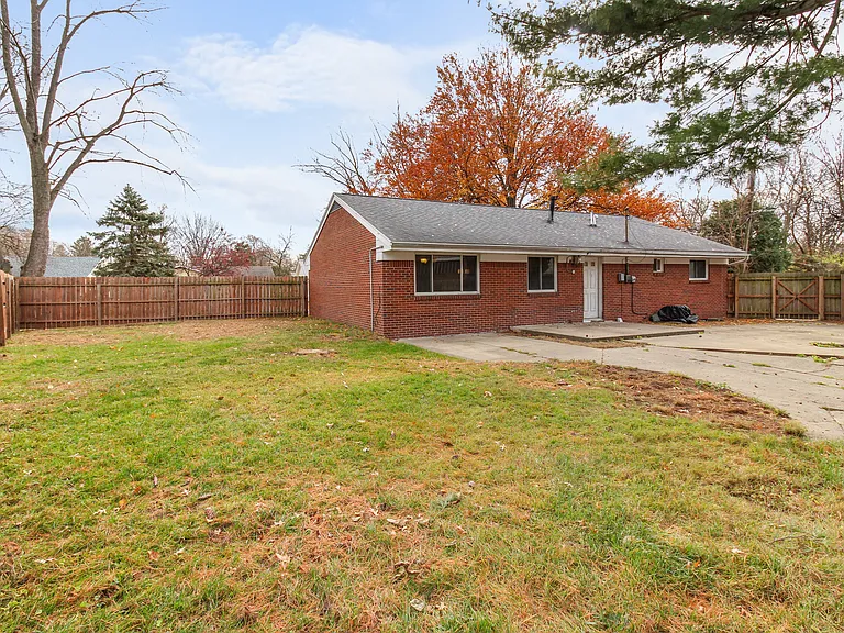 2270 Wernert Ave — Photo 22