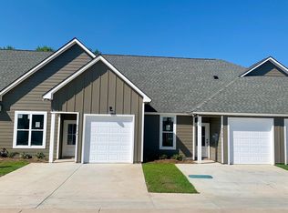 8734 Edgewater Dr, Baton Rouge, LA 70820