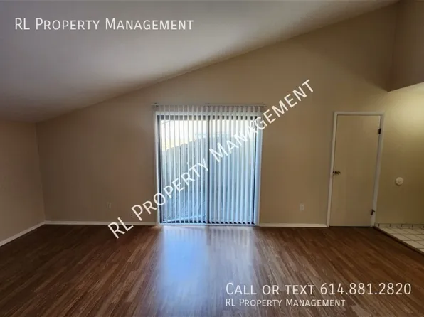 1055 Merrimar Cir N, Columbus, OH 43220