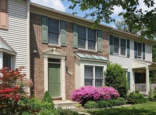 8662 Manahan Dr, Ellicott City, MD 21043