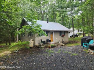 457 Schoolhouse Rd, East Stroudsburg, PA 18302