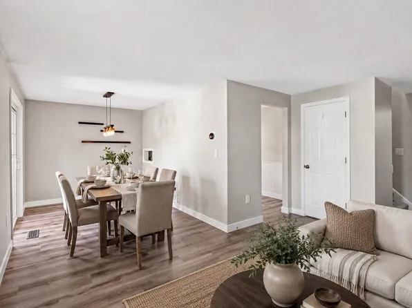 69 Kennedy Dr Unit 69, North Chelmsford, MA 01863