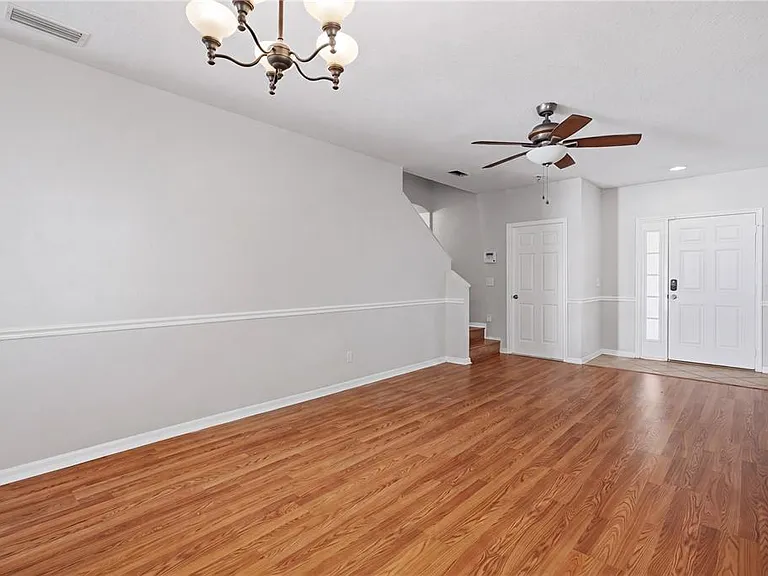 10215 Lakeside Vista Dr — Photo 8