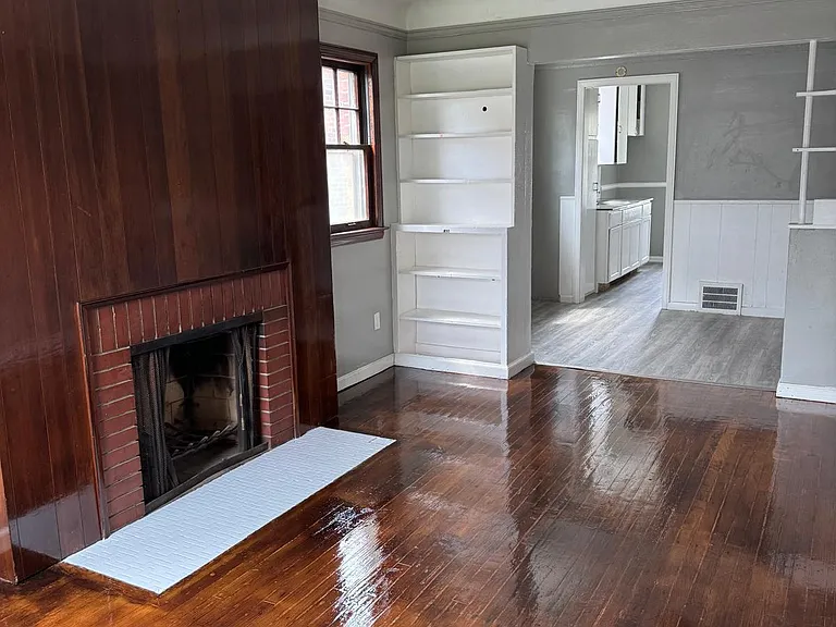 9541 Grandmont Ave — Photo 4