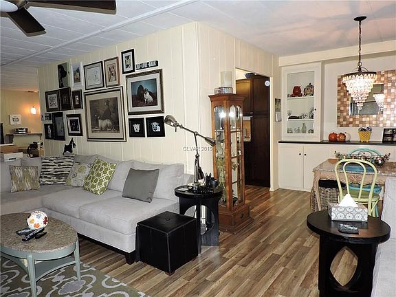 3rd image of 3580 Jewel Cave Dr