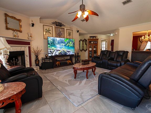 3rd image of 8213 Hartington Dr