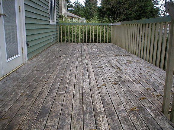 2nd image of 8916 Watson Pl NE