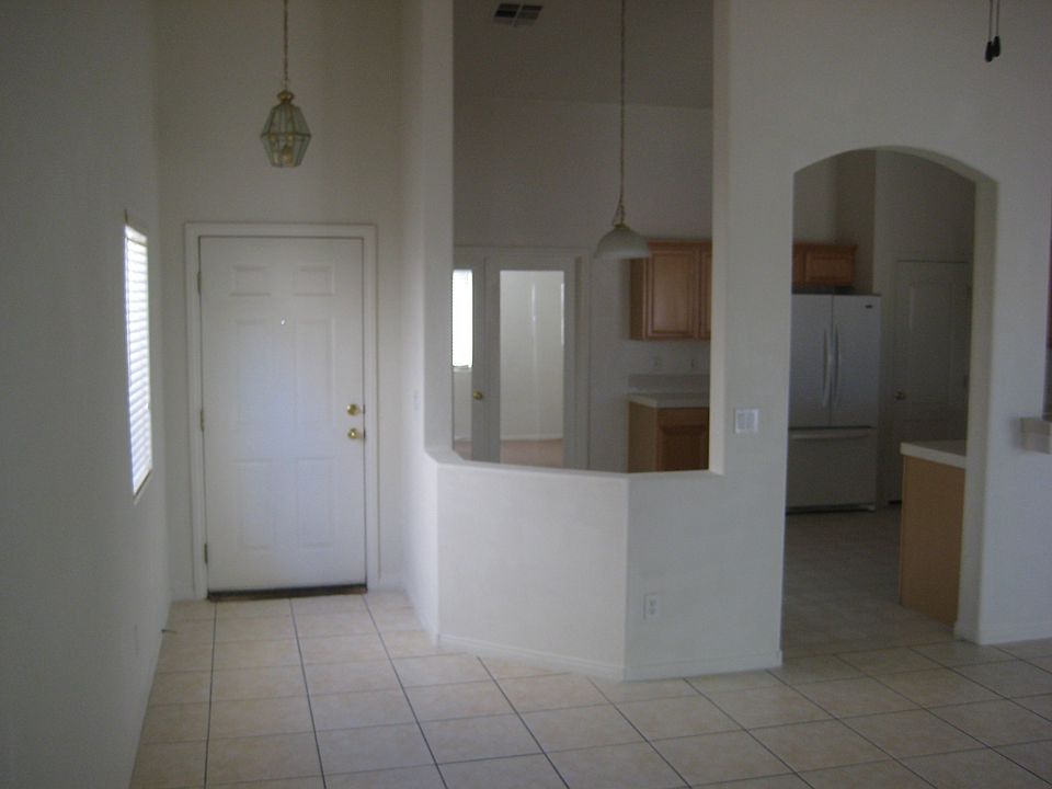 view towards kitchen and entrance
