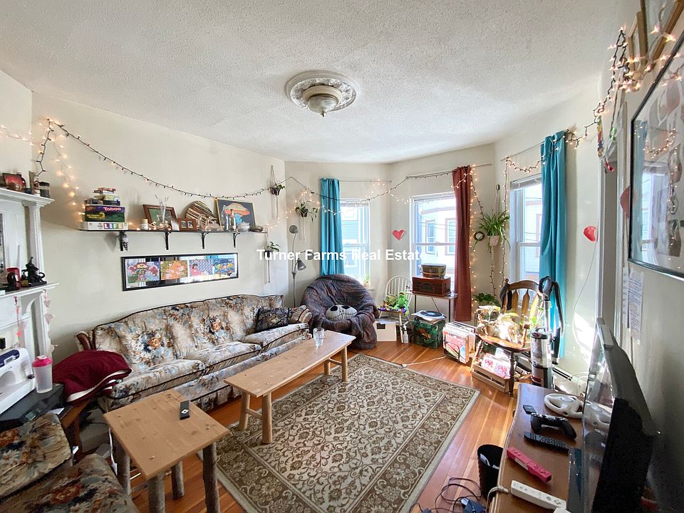 1st image of 34 Darling St