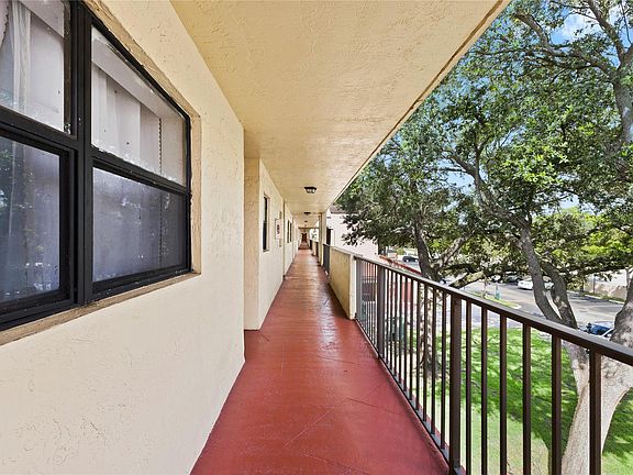 2nd image of 3199 Foxcroft Road #304