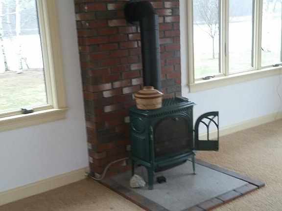 Great room overlooking bthe water