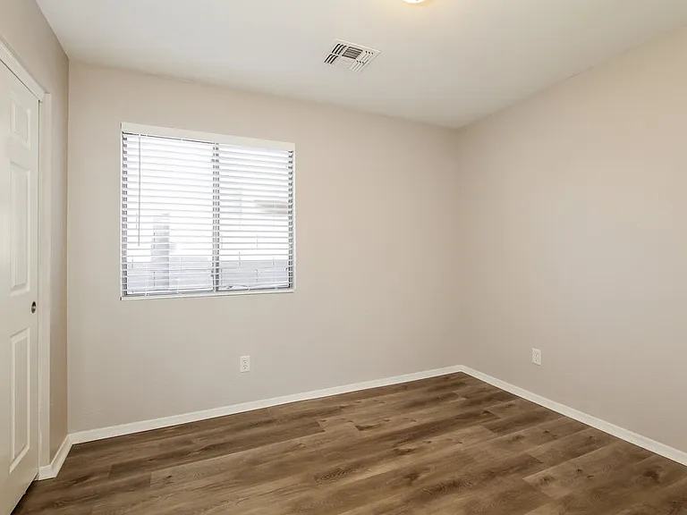 14101 N 127th Ln — Photo 11