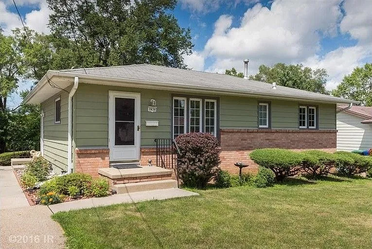 2636 Wedgewood Rd