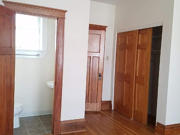 5th image of 5798 Pershing Ave #3E