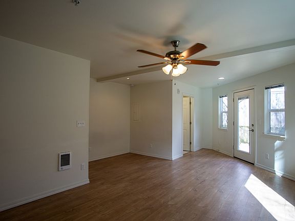 5th image of 5607 E Burnside St APT 105