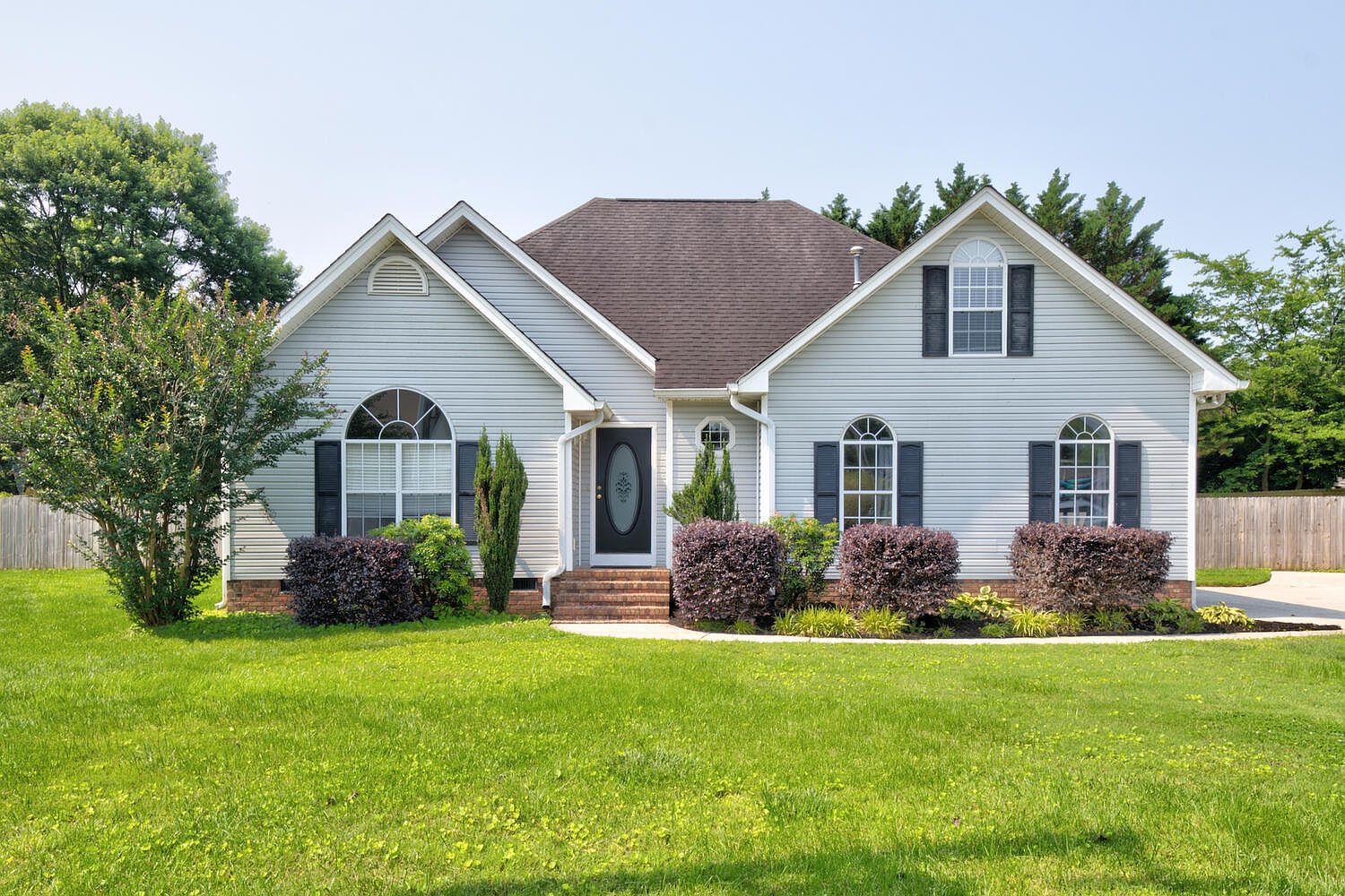 house on the hill アンブレラ　100cm 8900 Fox Glen Dr, Ooltewah, TN 37363 | Zillow