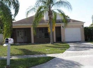 8326 Dynasty Dr, Boca Raton, FL 33433