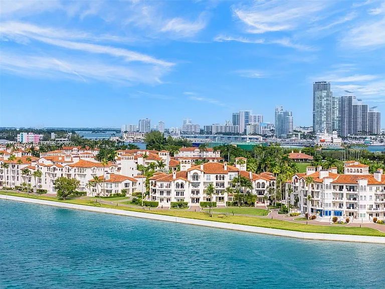 2332 Fisher Island Dr #4302 — Photo 46
