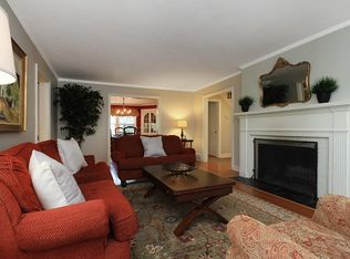 366 Shelbourne Ter, Ridgewood, NJ 07450