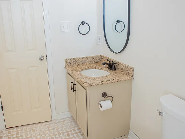 2201 Driskell Ln — Photo 19