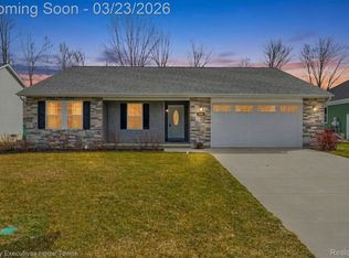 4080 Lancaster Dr, Fort Gratiot, MI 48059