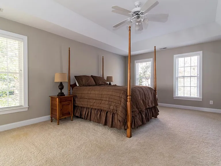 2038 Brook View Ct — Photo 6