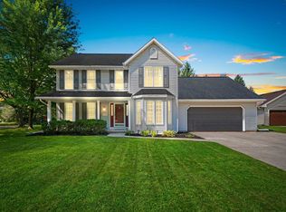 618 Night Ct, Green Bay, WI 54313