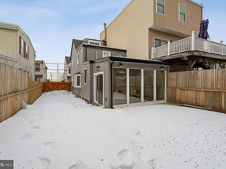 4717 Almond St #19 — Photo 33