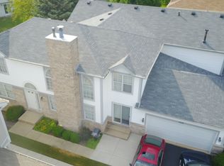 1010 Sweetflower Dr, Hoffman Estates, IL 60169