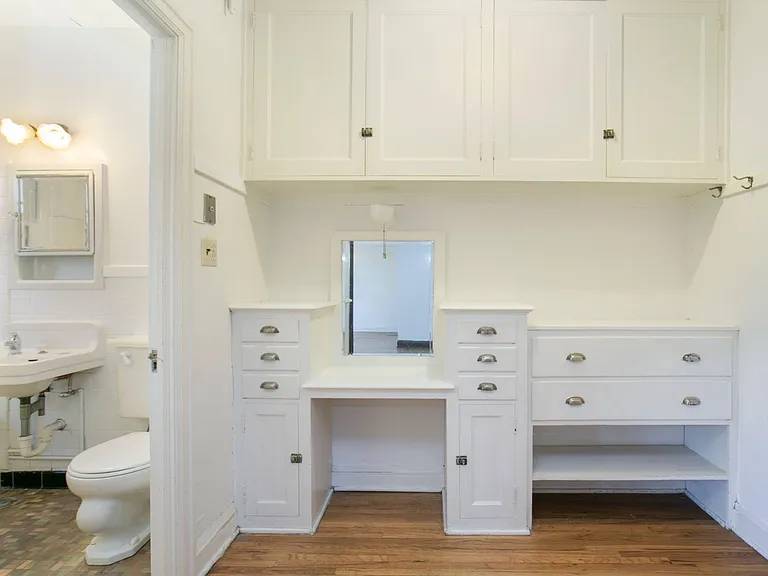 2120 Aldrich Ave S — Photo 11