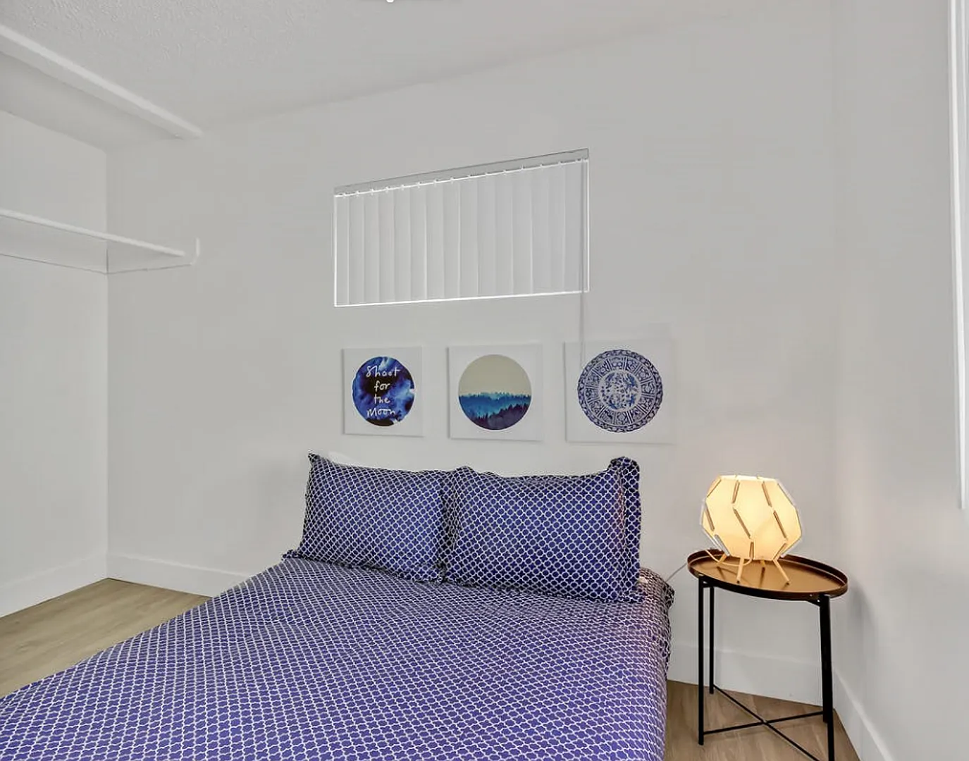 Downtown Modern Smart Home — Photo 2