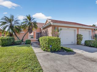 5634 Royal Lake Cir, Boynton Beach, FL 33437