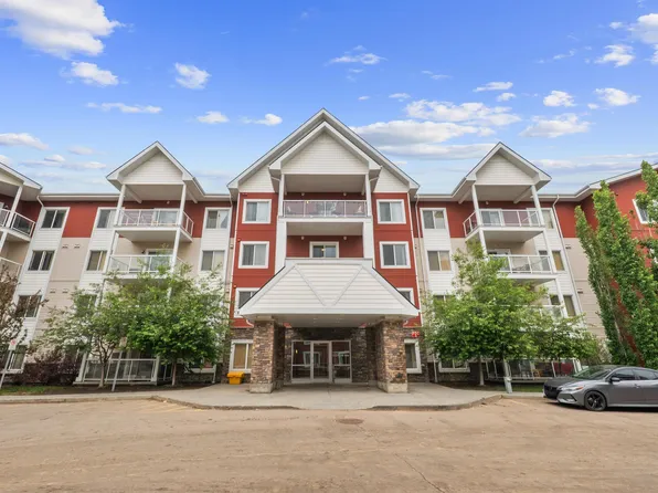 2229 44th Ave NW #210, Edmonton, AB T6T 0W6