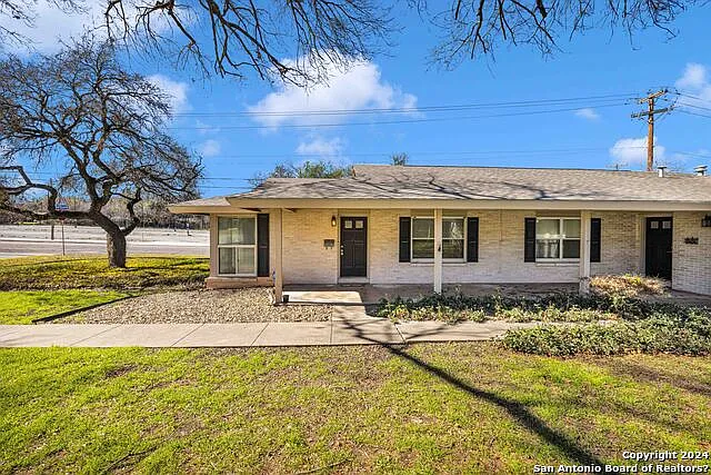 103 Oakhurst Pl — Photo 3