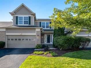 2565 Greenside Dr, Dayton, OH 45431