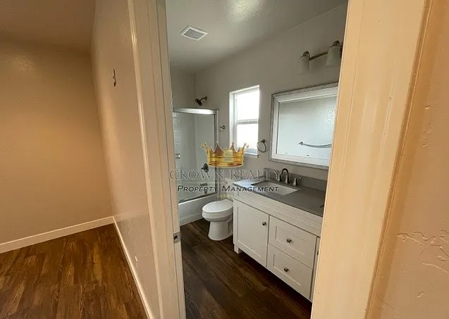 950 Windsor Dr — Photo 13
