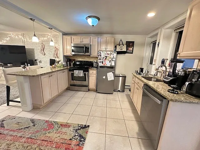 1 bed, $2,700 — Photo 2