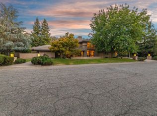 1941 W Club Dr, Visalia, CA 93291