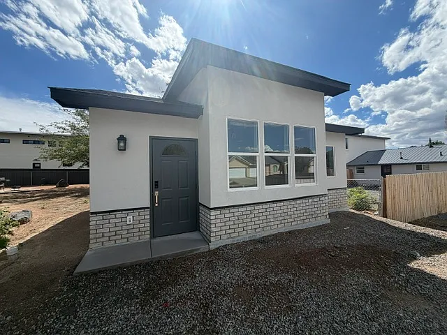 1 bed, 650 sqft, $1,695 — Photo 2
