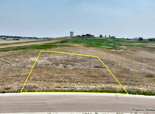 517 Mountain Shadow Dr, Gillette, WY 82718